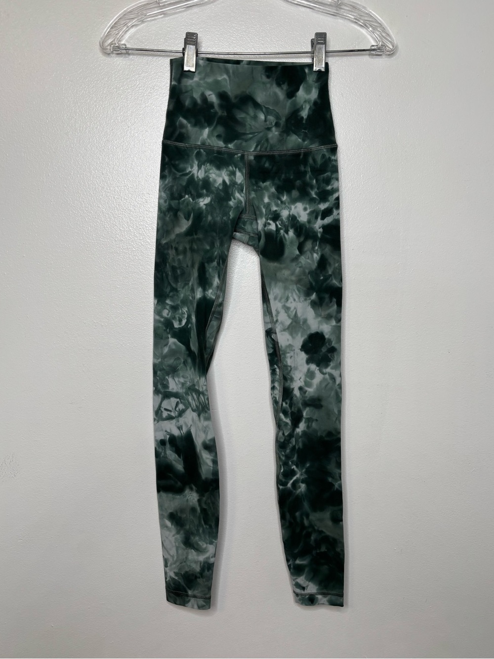 Lululemon Align High Rise Pants/Leggings Size 0 Green